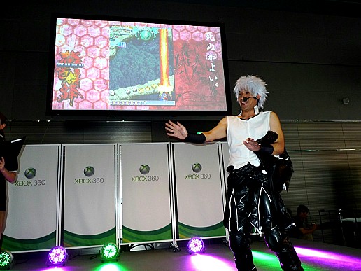 画像ギャラリー No.016のサムネイル画像 / 「Xbox 360 感謝祭 in AKIBA 秋の祭典」開催! まずは「迷宮クロスブラッド リローデッド」「INSTANT BRAIN」のトークショウの模様をお届け!