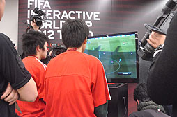 画像ギャラリー No.017のサムネイル画像 / 世界への切符をかけた熱い戦いがいよいよ開幕。「FIFA インタラクティブ ワールドカップ 2012」の模様をレポート