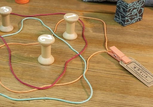 画像ギャラリー No.001のサムネイル画像 / 紐を使った新感覚ワードゲーム「ニット・ウィット」日本語版が1月中旬に発売