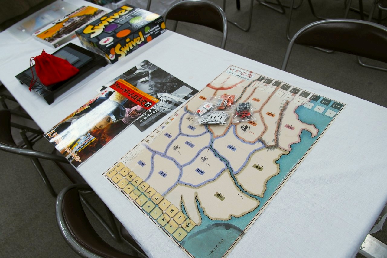 アナログゲーム,西の祭典「ゲームマーケット2013大阪」。日本ボードゲーム大賞2012受賞作も発表されたイベントの模様をフォトレポートで紹介アナログゲーム,西の祭典「ゲームマーケット2013大阪」。日本ボードゲーム大賞2012受賞作も発表されたイベントの模様をフォトレポートで紹介