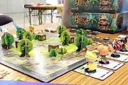 画像集#020のサムネイル/アナログゲームの祭典「ゲームマーケット2014春」。ボードゲーム界の“今”が垣間見える会場の模様を,写真と共にお届け