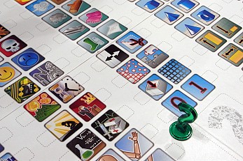 画像集#058のサムネイル/アナログゲームの祭典「ゲームマーケット2014春」。ボードゲーム界の“今”が垣間見える会場の模様を,写真と共にお届け