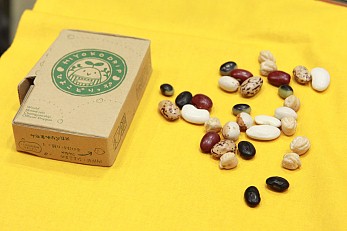 画像集#068のサムネイル/アナログゲームの祭典「ゲームマーケット2014春」。ボードゲーム界の“今”が垣間見える会場の模様を,写真と共にお届け