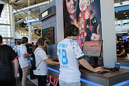 ꡼ No.007 | ؤ夬򸫤eݡIntel Extreme Masters Sydneyץݡȡȥꥢͭʷϵ˰ݤƤ