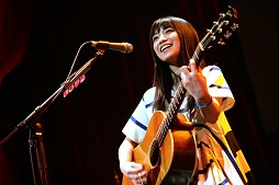 ���������꡼ No.015�Υ���ͥ������ / �֥ꥺ�����R BAND�פ�miwa���󤬥�������γڶʤ������ա��֥ꥺ�����R �� miwa �ץ�ߥ��।�٥�ȡפ����ͤ��ݡ���