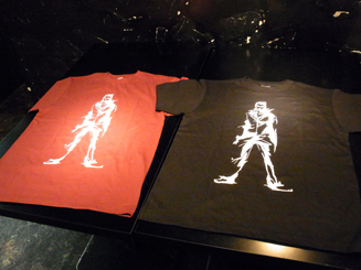 画像ギャラリー No.020のサムネイル画像 / 東京と大阪のメニューバトルが勃発!「クロヒョウ2 龍が如く 阿修羅編」×TBIグループのコラボメニューを小川プロデューサーが試食