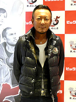 画像ギャラリー No.002のサムネイル画像 / 「5作目という区切りの本作で,記録を作りたい」。名越稔洋総合監督が最新作への気合いを語った「龍が如く5 夢,叶えし者」体験会の模様をレポート