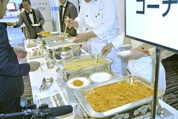 ���������꡼ No.018�Υ���ͥ������ / ��ζ��ǡ��5�פȰ�ƣ�鿩�ʤΥ���ܥ졼�����ȯ����ȯɽ���ݡ��ȡ���ۥ����ռ��餬���ꥸ�ʥ��˥塼��Ҳ�