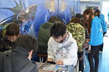 ���������꡼ No.006�Υ���ͥ������ / �֥�󥹥����ϥ󥿡�3�ʥȥ饤��G�פ�ȯ�䵭ǰ���٥�Ȥ����ŷ��ꡣ���������ä��饤�٥�Ȥ˻��ä��ƤҤȼ��ꤷ�褦����