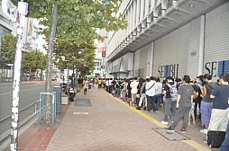 ���������꡼ No.001�Υ���ͥ������ / �֥�󥹥����ϥ󥿡�4�פ�ȯ�䥫����ȥ����󥤥٥�Ȥ��ݡ��ȡ������ɻ��ץ��ǥ塼�����ȹ�ڥ����ȿؤ��ȼ��Ĳ�ءɤ�ˤä�