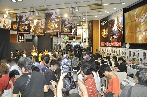 ���������꡼ No.035�Υ���ͥ������ / �֥�󥹥����ϥ󥿡�4�פ�ȯ�䥫����ȥ����󥤥٥�Ȥ��ݡ��ȡ������ɻ��ץ��ǥ塼�����ȹ�ڥ����ȿؤ��ȼ��Ĳ�ءɤ�ˤä�