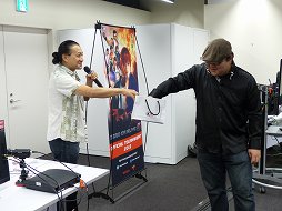 画像ギャラリー No.004のサムネイル画像 / 13年ぶりのDOAアーケード版も発表。公式大会「DEAD OR ALIVE 5 Official Tournament 2013」をレポート