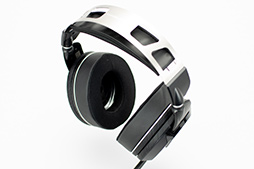 画像ギャラリー No.069のサムネイル画像 / 【PR】サウンド製品の老舗Turtle Beachのヘッドセット「Elite Pro 2+SuperAmp」は,定位感と没入感に優れた新しい選択肢だ