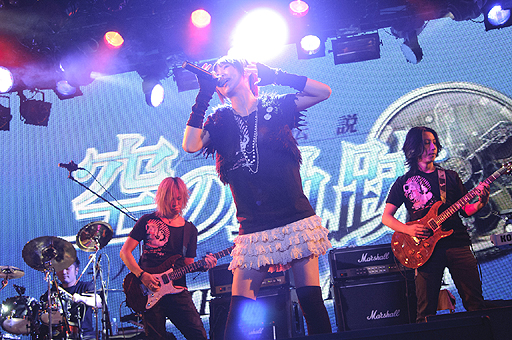 画像ギャラリー No.023のサムネイル画像 / PS Vita「英雄伝説 零の軌跡 Evolution」は,4社が手を組み最強の作品に。ライブやトークショウなども催された制作発表会の模様をお届け