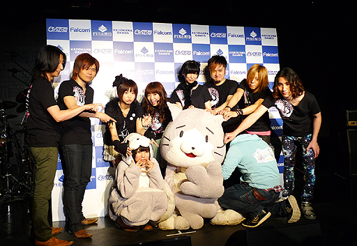 画像ギャラリー No.027のサムネイル画像 / PS Vita「英雄伝説 零の軌跡 Evolution」は,4社が手を組み最強の作品に。ライブやトークショウなども催された制作発表会の模様をお届け