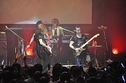 画像ギャラリー No.004のサムネイル画像 / 「イースざんまい」からの楽曲も多数披露。過去最多の全24曲が演奏された2013年最初の「Falcom jdk BAND」ライブをレポート