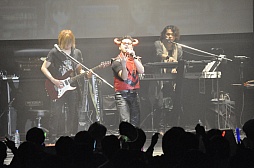 画像ギャラリー No.005のサムネイル画像 / 「イースざんまい」からの楽曲も多数披露。過去最多の全24曲が演奏された2013年最初の「Falcom jdk BAND」ライブをレポート