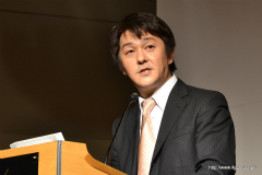 ���������꡼ No.056�Υ���ͥ������ / ���������δ�������ֳ����פΥ��硼�ȥ��󥿥ӥ塼��Ǻܡ������������Υ����ȥ뤬ȯɽ���줿�ޡ��٥饹AQL �������ȥ�����ȯɽ����ݡ���