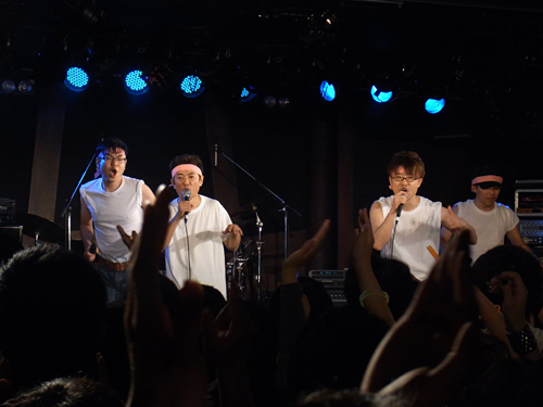 ꡼ No.015Υͥ / GuitarFreaksXG3  DrumManiaXG3פοʤ¿Ϫ줿THE GITADO LIVE 2011Υơݡ 