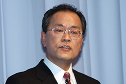 ���������꡼ No.013�Υ���ͥ������ / KDDI��WiMAX��¢�Ρ�Galaxy S II�פ������7.1mm�Ρ�MOTOROLA RAZR�פʤɽե�ǥ�ο������ޡ��ȥե����ȯɽ