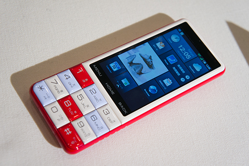 ���������꡼ No.028�Υ���ͥ������ / KDDI��WiMAX��¢�Ρ�Galaxy S II�פ������7.1mm�Ρ�MOTOROLA RAZR�פʤɽե�ǥ�ο������ޡ��ȥե����ȯɽ