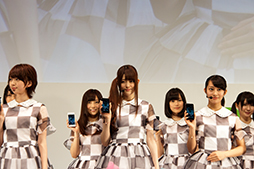 画像ギャラリー No.018のサムネイル画像 / HTC,WiMAXやおサイフ,ワンセグ対応のAndroid 4.0スマートフォン「HTC J」を発表。auから発売へ