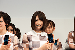 画像ギャラリー No.021のサムネイル画像 / HTC,WiMAXやおサイフ,ワンセグ対応のAndroid 4.0スマートフォン「HTC J」を発表。auから発売へ