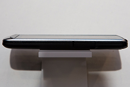 画像ギャラリー No.037のサムネイル画像 / KDDI,2012年夏モデルとなるAndroid 4.0スマートフォン5モデルを発表