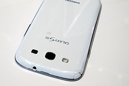 ���������꡼ No.046�Υ���ͥ������ / NTT�ɥ��⡤��Xperia GX��SX�פ��GALAXY S III�ס��֥��祸��δ�̯�������ץ���ܥ�ǥ�ʤɲƥ�ǥ륹�ޡ��ȥե���16�����ȯɽ