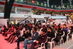 ꡼ No.003 | Ωλ륳ƥĲꡣڹLGPR٥ȡ3D World Festivalפǡä̤ΥƥӤ򸫳ؤƤ