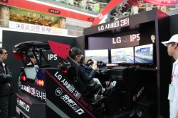 ꡼ No.006 | Ωλ륳ƥĲꡣڹLGPR٥ȡ3D World Festivalפǡä̤ΥƥӤ򸫳ؤƤ