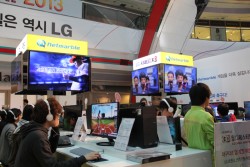 ꡼ No.008 | Ωλ륳ƥĲꡣڹLGPR٥ȡ3D World Festivalפǡä̤ΥƥӤ򸫳ؤƤ