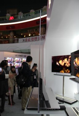 ꡼ No.015 | Ωλ륳ƥĲꡣڹLGPR٥ȡ3D World Festivalפǡä̤ΥƥӤ򸫳ؤƤ