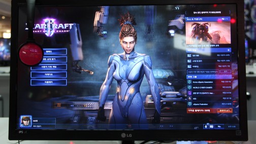 ꡼ No.016 | Ωλ륳ƥĲꡣڹLGPR٥ȡ3D World Festivalפǡä̤ΥƥӤ򸫳ؤƤ