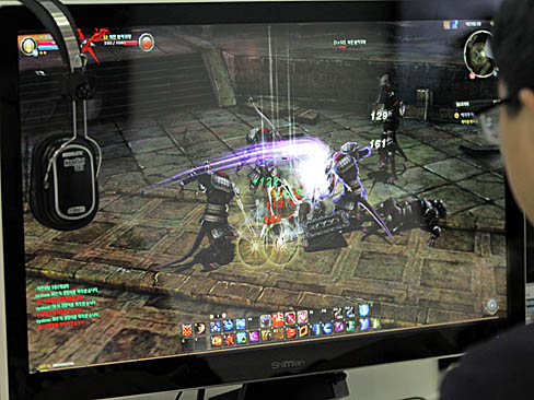 ���������꡼ No.004�Υ���ͥ������ / ��G-Star 2011��Wemade�ο����ŷζ���פ��θ��ץ쥤������Ĥʤ��ƥƥ���ɤ���äƤ����������褵��MMORPG�Ȥ��Ƽ¸���������