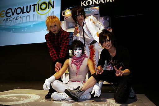 ꡼ No.024 | AOU2012ϹڥȤˤ륹ơ٥ȤȿνŸ夬äKONAMI֡ͻҤϤ