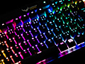 Cherry MX RGBܤCorsairޡܡɺǾ̥ǥK95 RGBפȯ䡣RGB꡼ɤΥޥM65 RGBפ