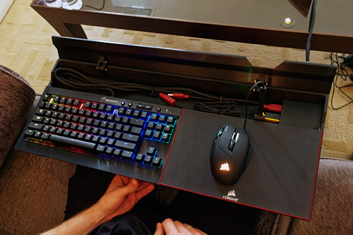 ���������꡼ No.015�Υ���ͥ������ / ��COMPUTEX��Corsair�ϡ֥�ӥ󥰤�PC������פ��ܵ���PC�������ϥǥХ����ޤǤΥȡ����륽��塼�������ʵ���