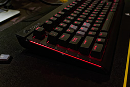 ���������꡼ No.021�Υ���ͥ������ / ��COMPUTEX��Corsair�ϡ֥�ӥ󥰤�PC������פ��ܵ���PC�������ϥǥХ����ޤǤΥȡ����륽��塼�������ʵ���