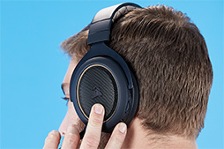 ���������꡼ No.007�Υ���ͥ������ / PC��PS4ξ�б���Corsair���磻��쥹�إåɥ��åȡ�HS70 WIRELESS�פ�7��˹���ȯ�䡣PC���ѻ��ˤ�7.1ch���饦��ɤˤ��б�