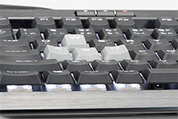 ���������꡼ No.020�Υ���ͥ������ / ��PR������Cherry������Ѥ���Corsair�������ܡ��ɡ�K70 RGB MK.2 LOW PROFILE�פϹ�®���ϽŻ�Υ����ޡ����������֤�