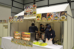 画像ギャラリー No.008のサムネイル画像 / 2013年2月から3月にかけて公式全国大会「覇業への道」も開催。「三国志大戦 TCG」の対戦イベント「TCGの宴in東京」レポート