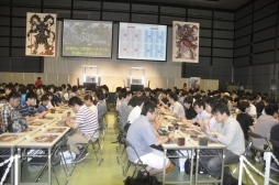 画像ギャラリー No.010のサムネイル画像 / 「三国志大戦TCG」のイベント「TCGの宴2013 in東京」の模様をレポート。北岡プロデューサーへのインタビューでは今後の展開も明らかに