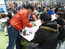 画像集#002のサムネイル/「三国志大戦 TCG」,オフラインイベント「TCGの宴2014in東京」の様子をレポート。最新カードのイラストが発表