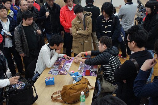 画像ギャラリー No.009のサムネイル画像 / シリーズ第2弾「戦国大戦トレーディングカードゲーム」の発表が行われた,「三国志大戦TCG」公式ファンイベント「九鼎大呂 争奪戦」をレポート