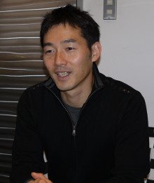 ���������꡼ No.029�Υ���ͥ������ / ���å��������ࡤ��FIFA ���ȥ꡼�ȡס�FIFA ���ɥ��饹���å����פΥץ쥤��ݡ��Ȥ��Ϥ����ܺ�Υץ��ǥ塼���������������ؤΥ��󥿥ӥ塼��Ǻ�