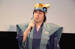 画像ギャラリー No.002のサムネイル画像 / 「サムライ&ドラゴンズ」の「ファンミーティング2013冬」レポート。「閃乱カグラ SHINOVI VERSUS」「SOUL SACRIFICE」とのコラボが発表に