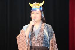 画像ギャラリー No.004のサムネイル画像 / 「サムライ&ドラゴンズ」の「ファンミーティング2013冬」レポート。「閃乱カグラ SHINOVI VERSUS」「SOUL SACRIFICE」とのコラボが発表に