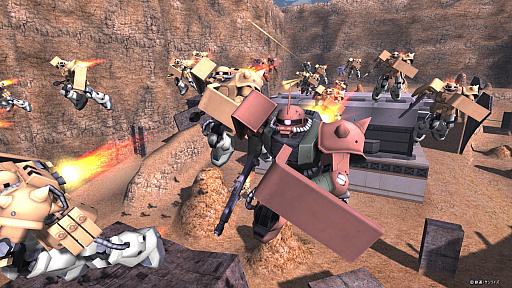 画像ギャラリー No.002のサムネイル画像 / 【PR】「機動戦士ガンダムオンライン」で展開される空前の大規模MS戦。君は生き延びることができるか