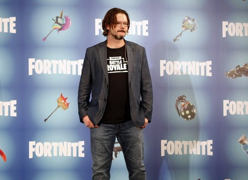 画像ギャラリー No.002のサムネイル画像 / TOKIOの城島 茂さん,長瀬智也さんがコスプレ姿で登場した「フォートナイト」テレビCM発表会をレポート